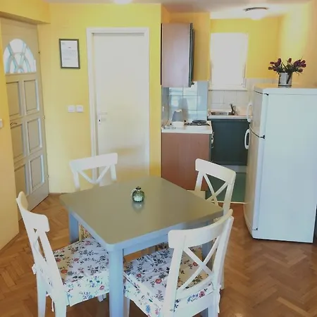 Apartment Nautilus